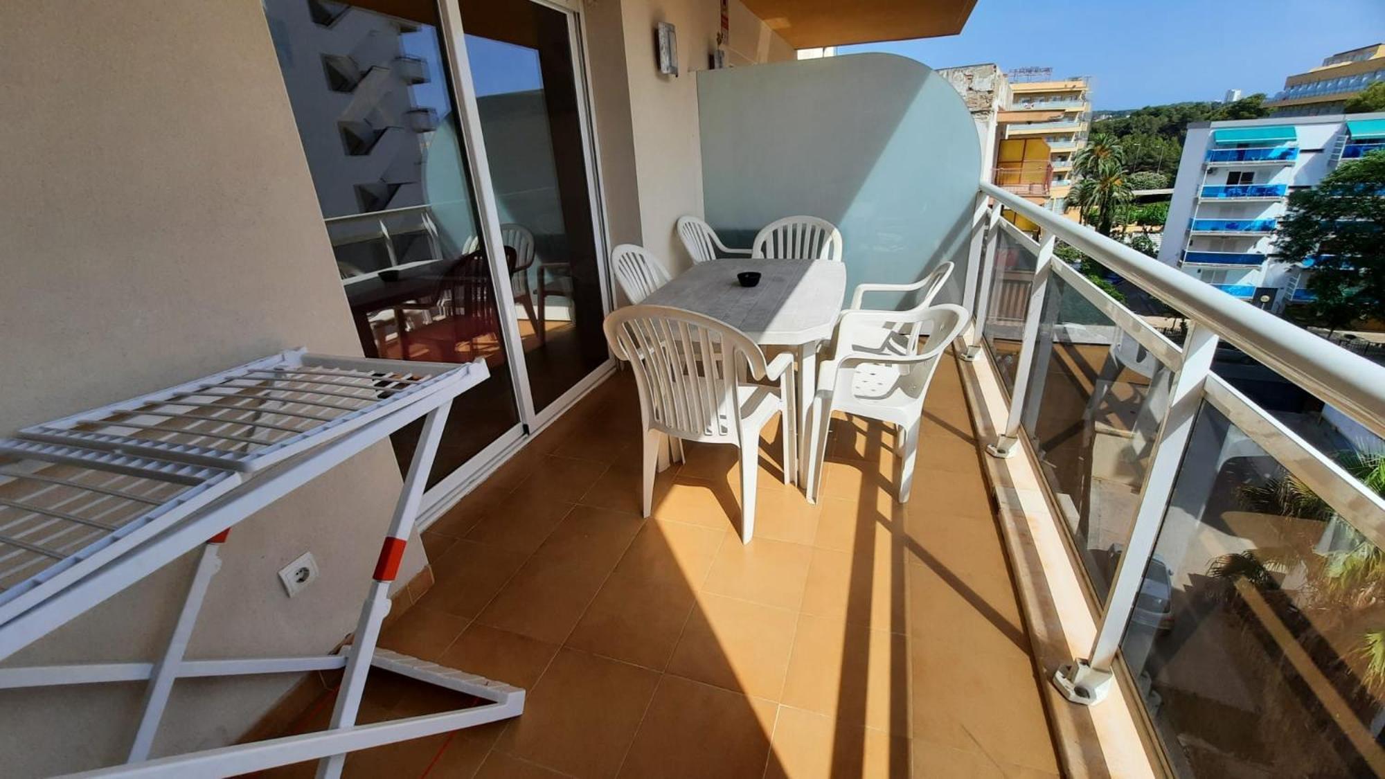 Fabuloso Apartamento Familiar Con Piscina En Salou Apartman Kültér fotó