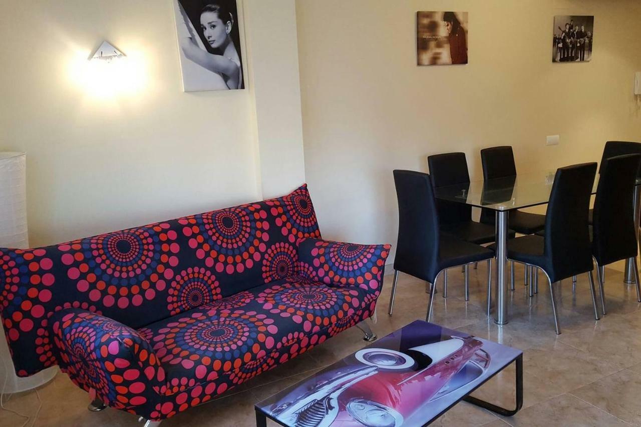 Fabuloso Apartamento Familiar Con Piscina En Salou Apartman Kültér fotó