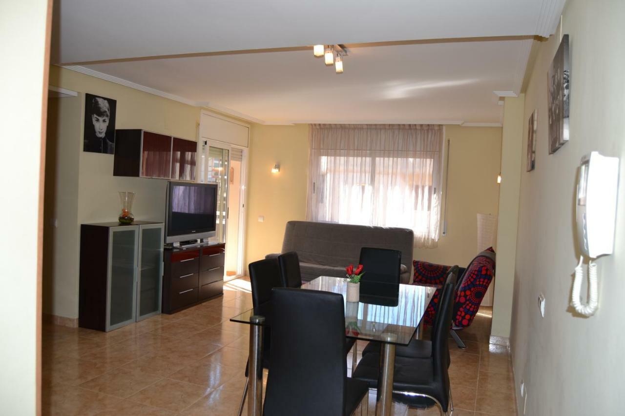 Fabuloso Apartamento Familiar Con Piscina En Salou Apartman Kültér fotó