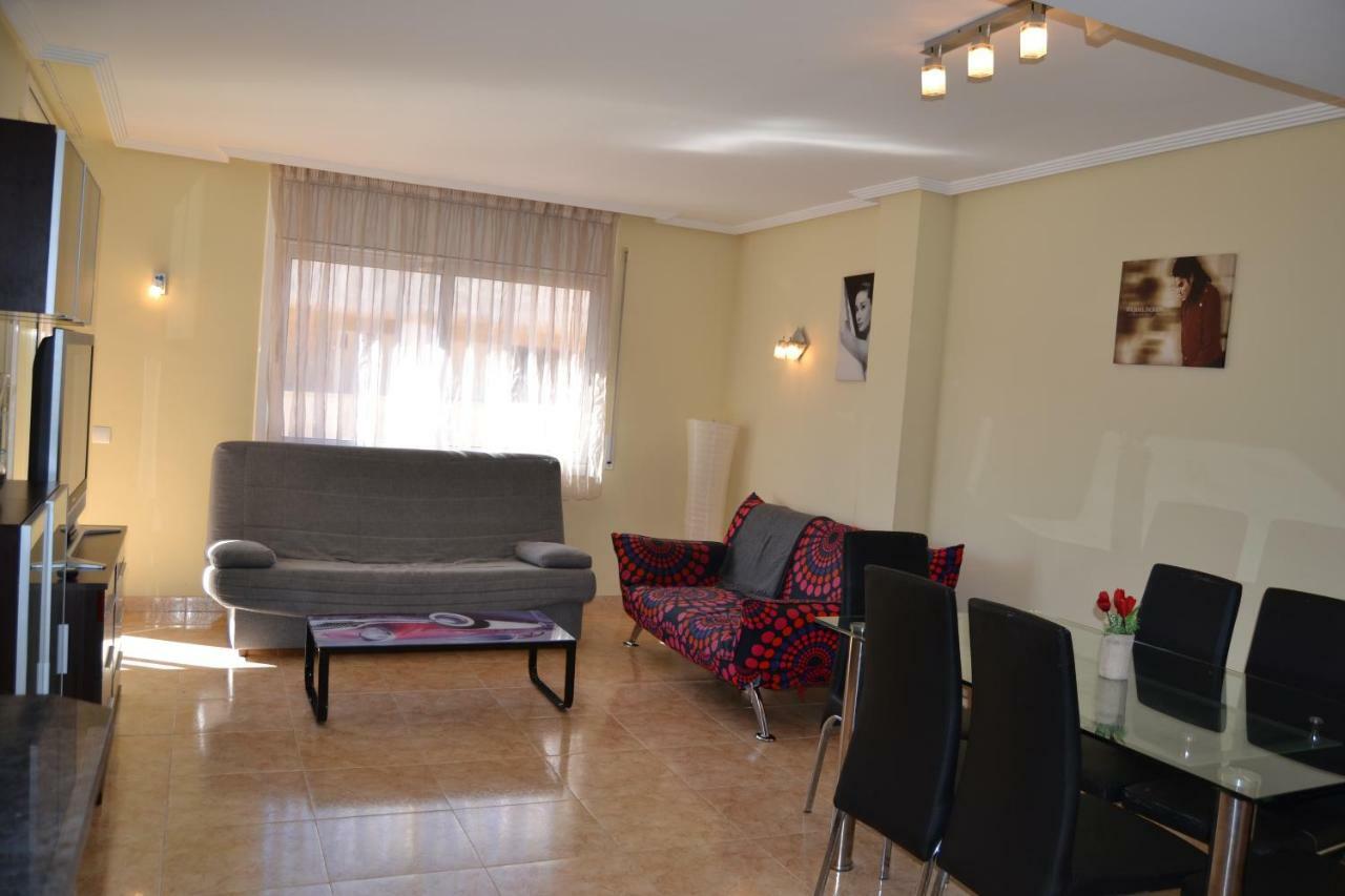 Fabuloso Apartamento Familiar Con Piscina En Salou Apartman Kültér fotó