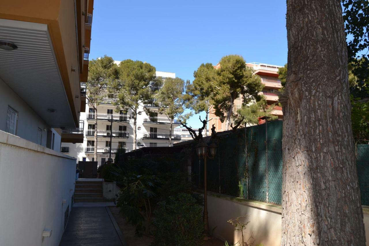Fabuloso Apartamento Familiar Con Piscina En Salou Apartman Kültér fotó